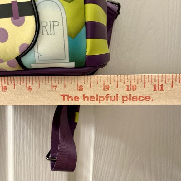 Loungefly Nightmare Before Christmas Clown Backpack Glows In The Dark Exclusive - Picture 12 of 16